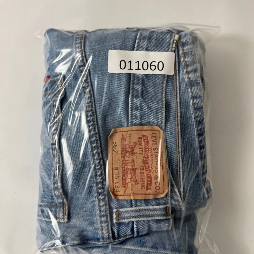 VTG Levis 560 Jeans Mens 36x34 Blue Comfort Loose Tapered Denim Y2K Grunge Baggy